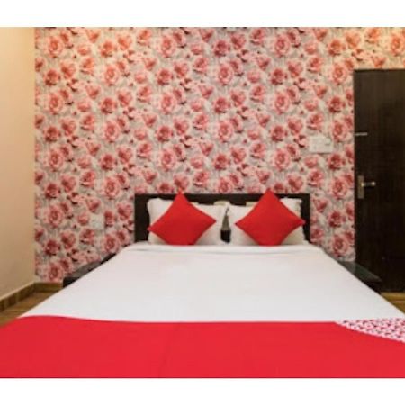 Hotel Shree Shyam Palace, אויאיין מראה חיצוני תמונה