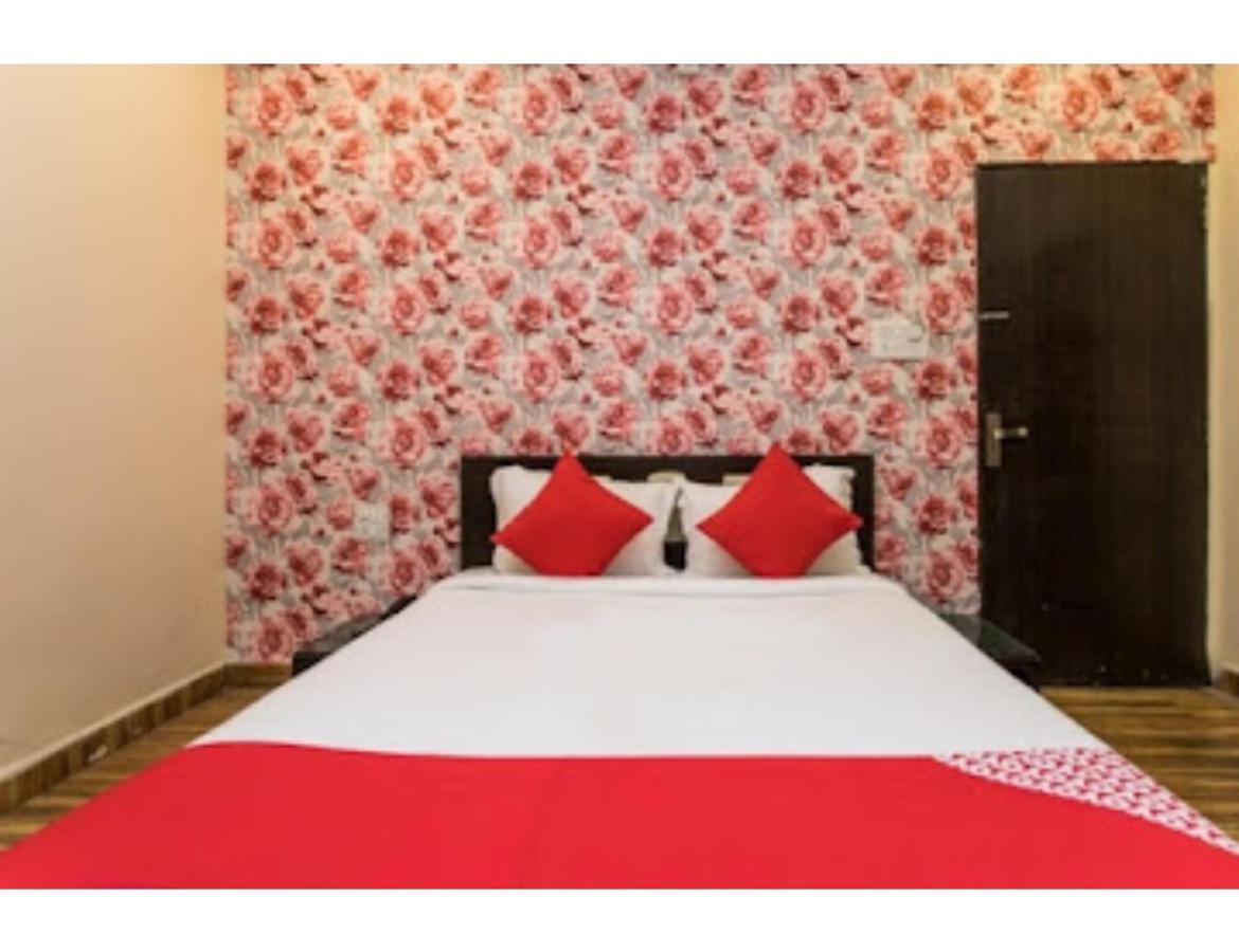 Hotel Shree Shyam Palace, אויאיין מראה חיצוני תמונה